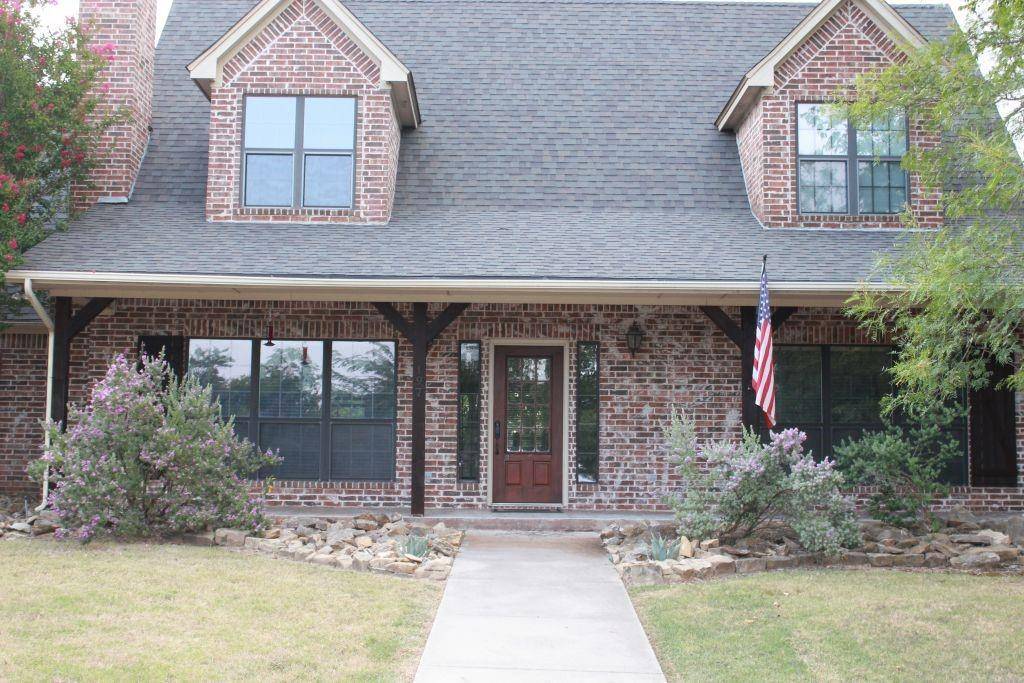 197 E Bay Drive, Bridgeport, TX 76426