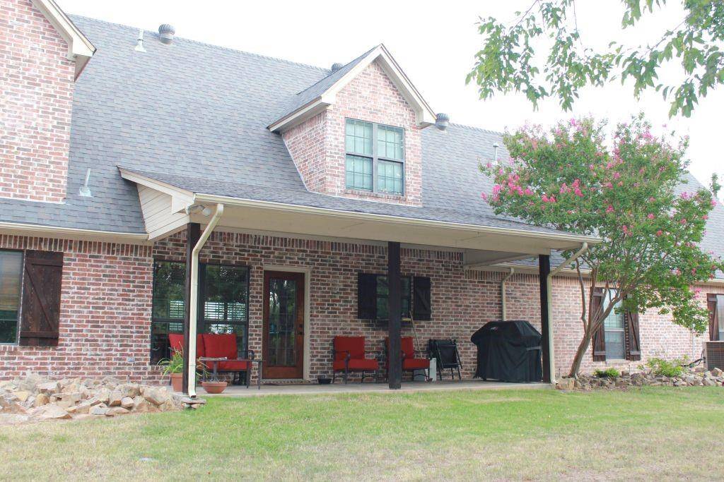 197 E Bay Drive, Bridgeport, TX 76426