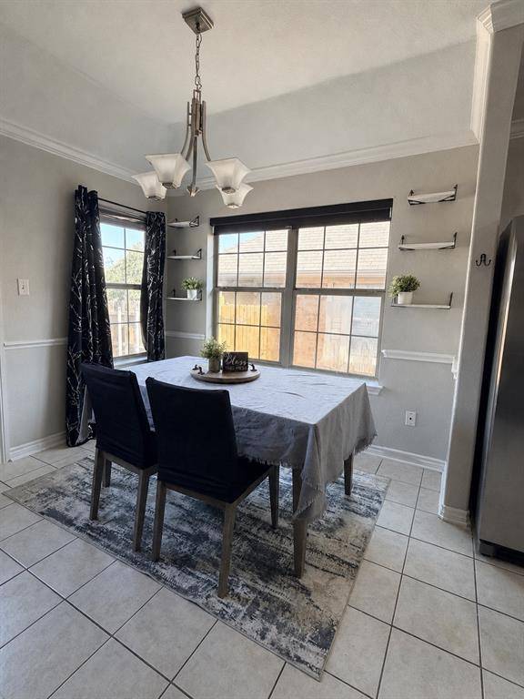 729 Stribling Circle, Azle, TX 76020