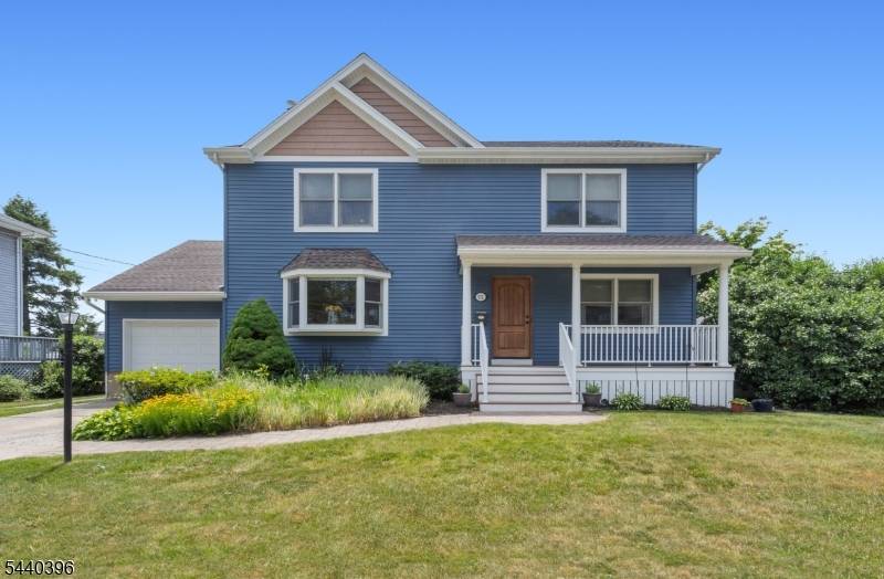 512 Lyster Ave, Saddle Brook Twp., NJ 07663