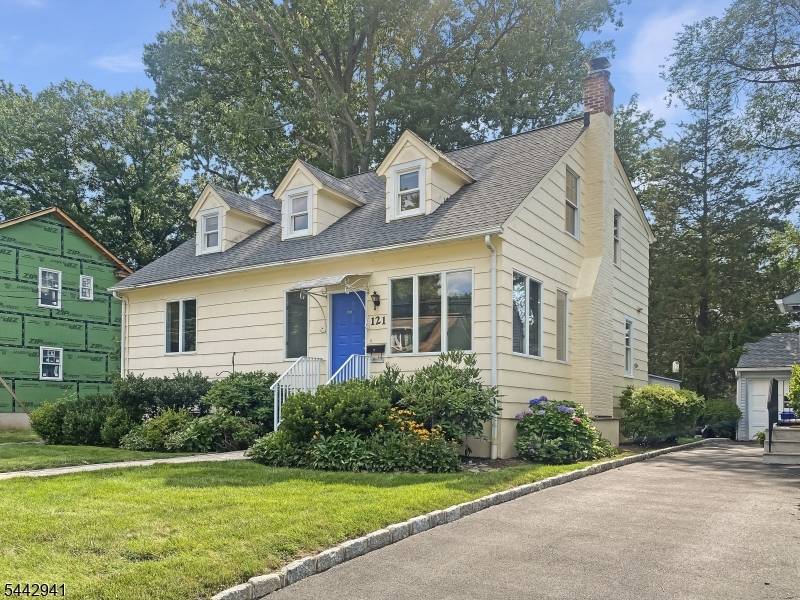 121 Columbia Ave, Cranford Twp., NJ 07016