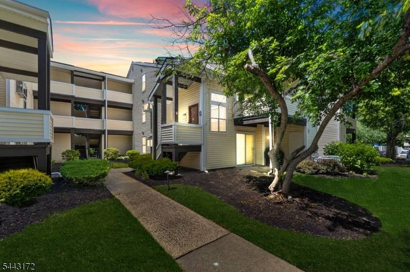 121 Country Club-10 #10, Union Twp., NJ 07083