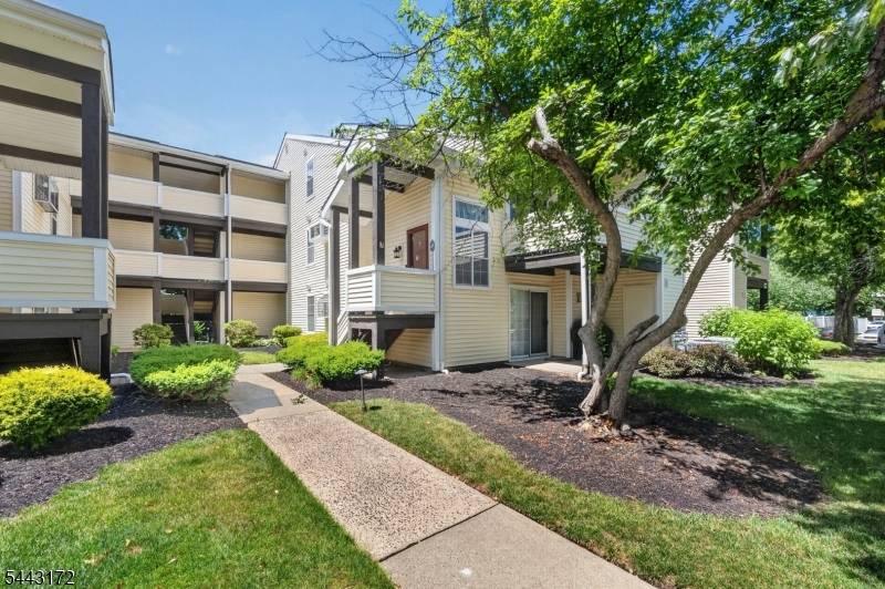 121 Country Club-10 #10, Union Twp., NJ 07083