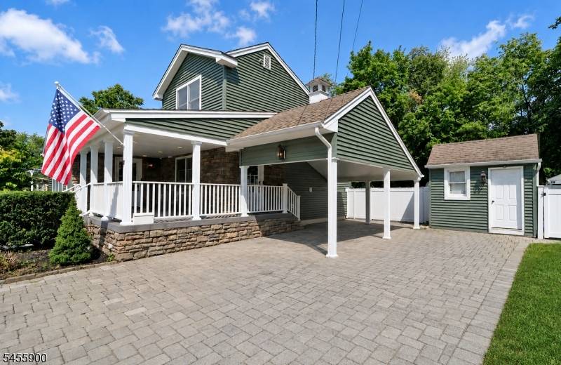 4 Raymond Ct, Lincoln Park Boro, NJ 07035
