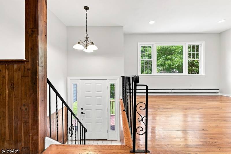 105 Leland Trl, Hopatcong Boro, NJ 07843