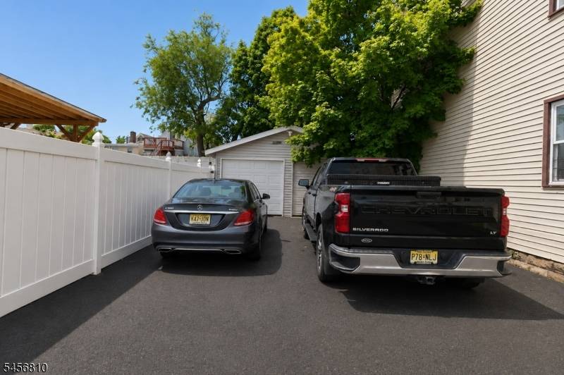 55 Winthrop St, Newark City, NJ 07104