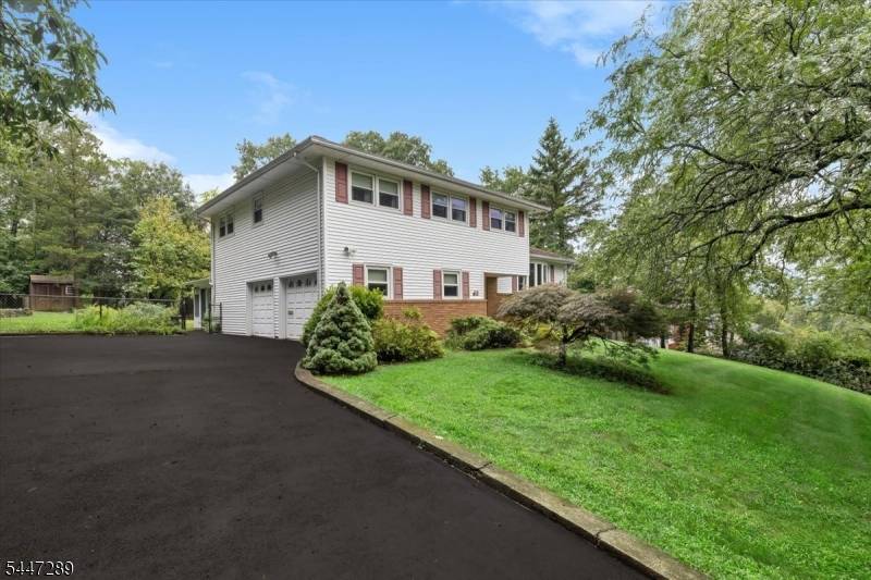 42 Aberdeen Ave, Wayne Twp., NJ 07470
