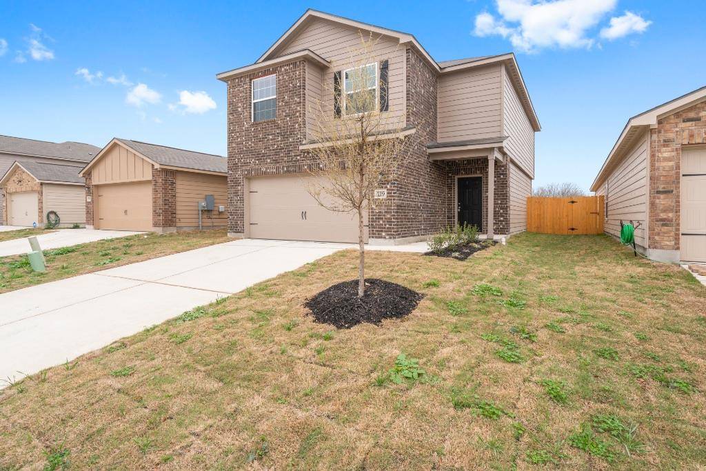 719 Wonderland TRL, New Braunfels, TX 78132