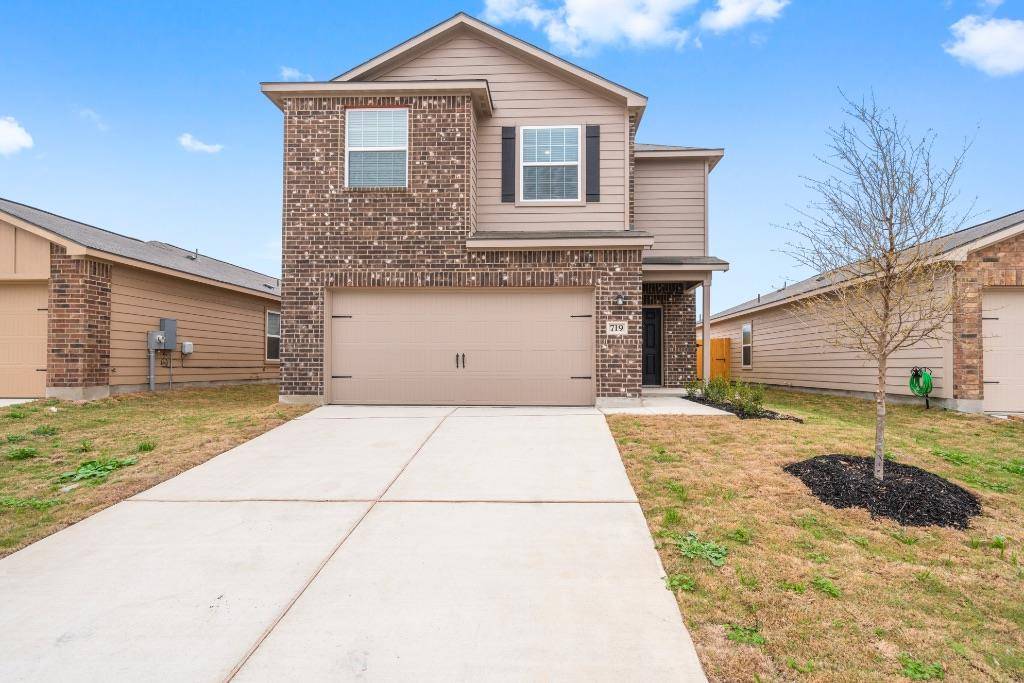 719 Wonderland TRL, New Braunfels, TX 78132