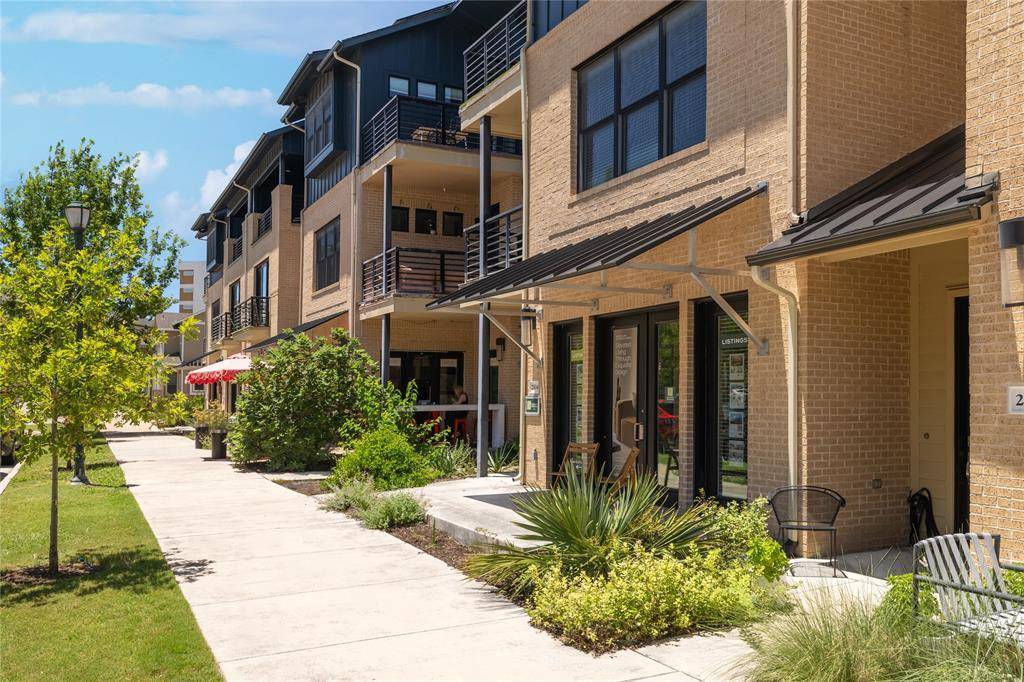 2104 Robert Browning ST #B, Austin, TX 78723
