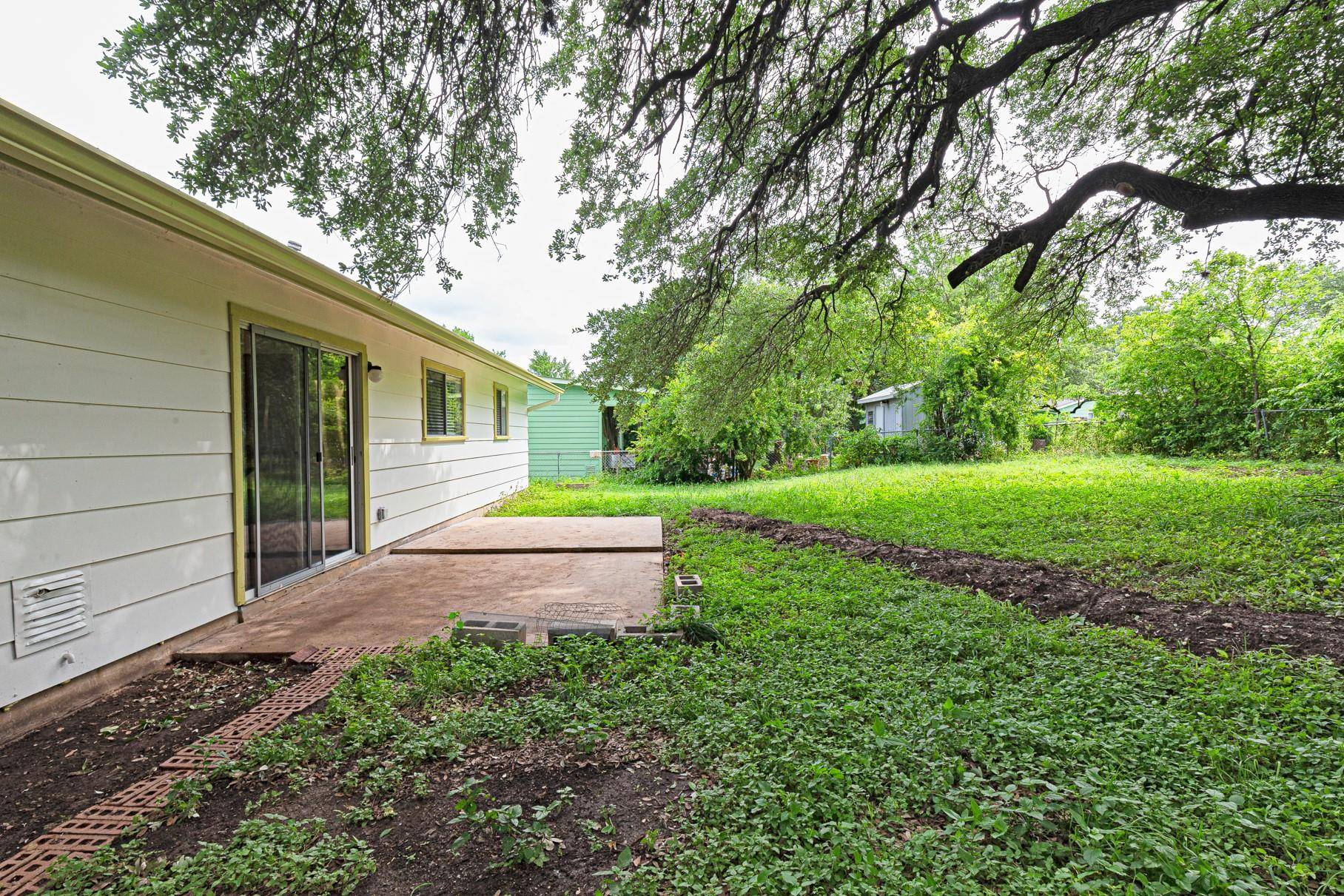 5905 Cedardale DR, Austin, TX 78745