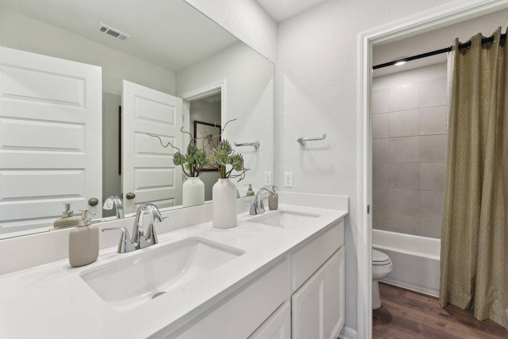 10932 Tallsalt DR, Austin, TX 78754