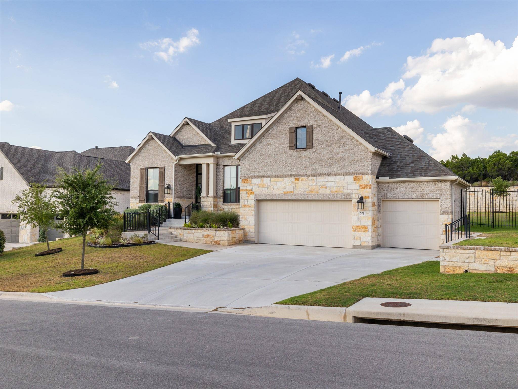 372 Old Stone RD, Austin, TX 78737
