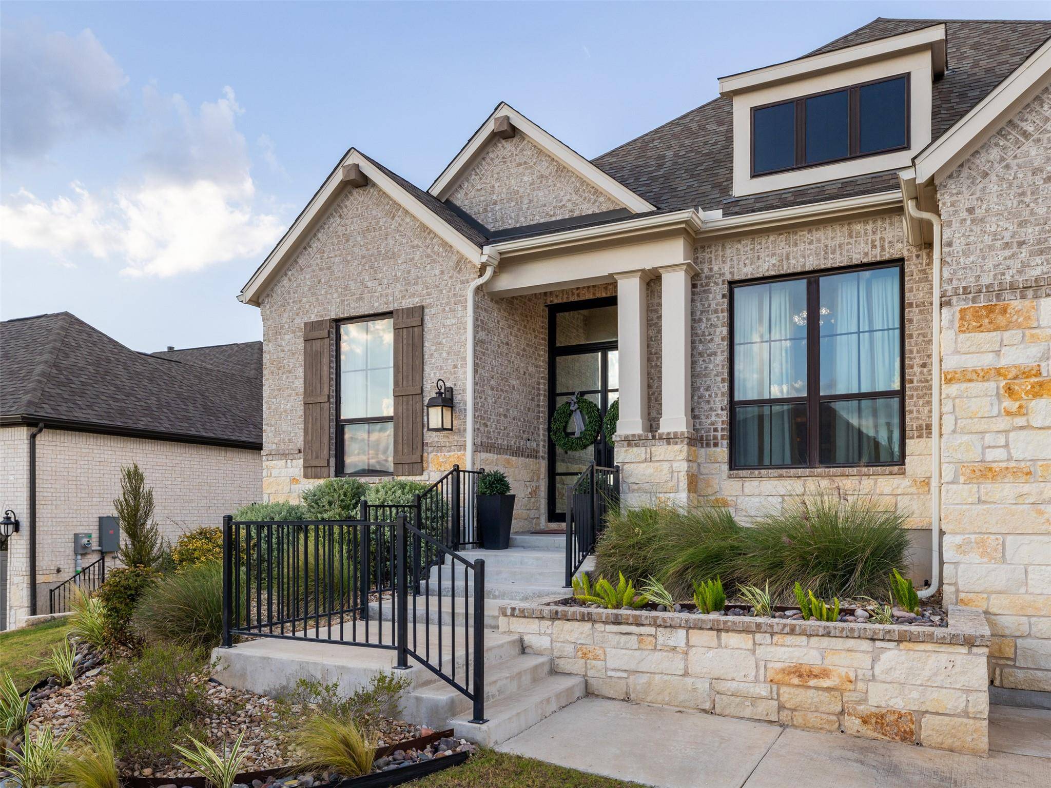372 Old Stone RD, Austin, TX 78737
