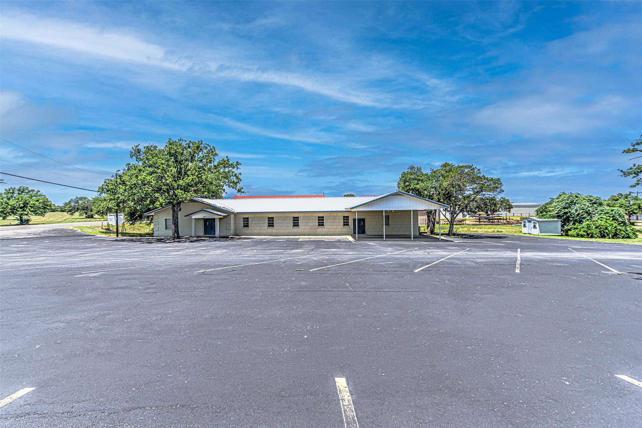901 Lillian Dean RD, Buchanan Dam, TX 78609