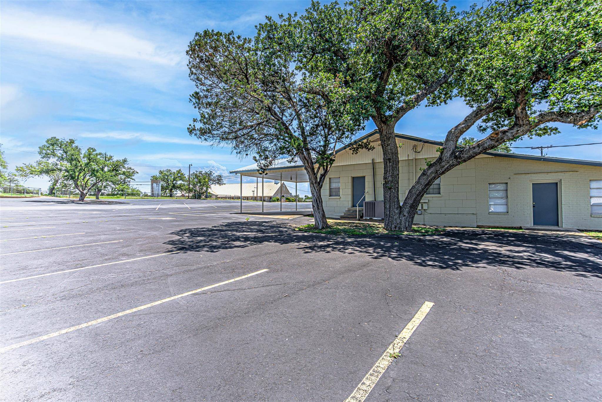 901 Lillian Dean RD, Buchanan Dam, TX 78609