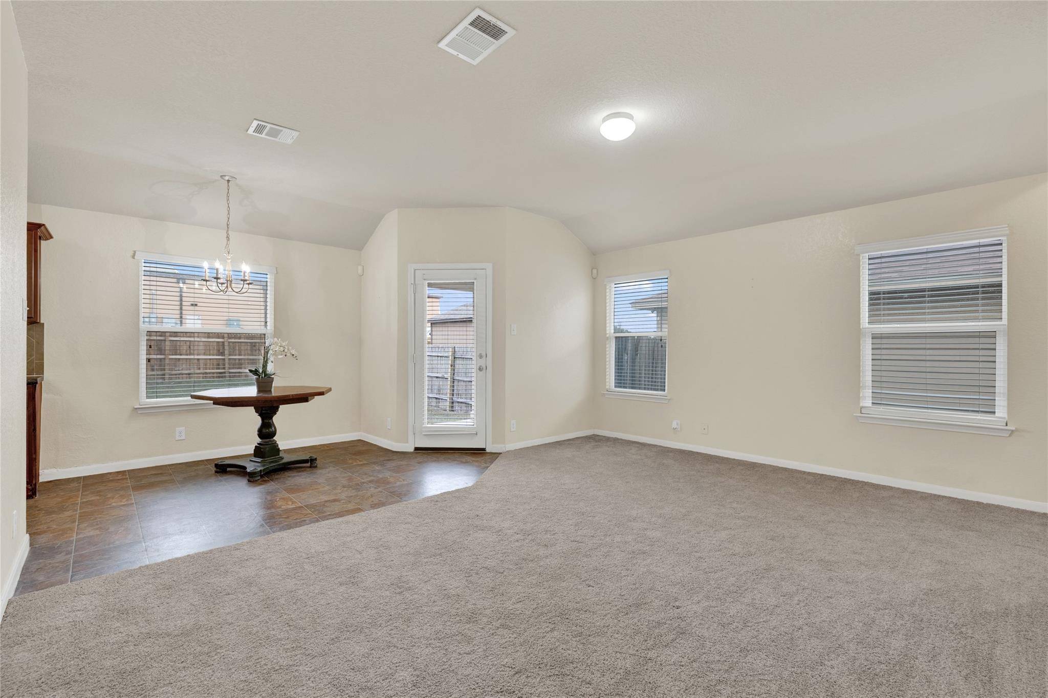217 Teron DR, San Marcos, TX 78666