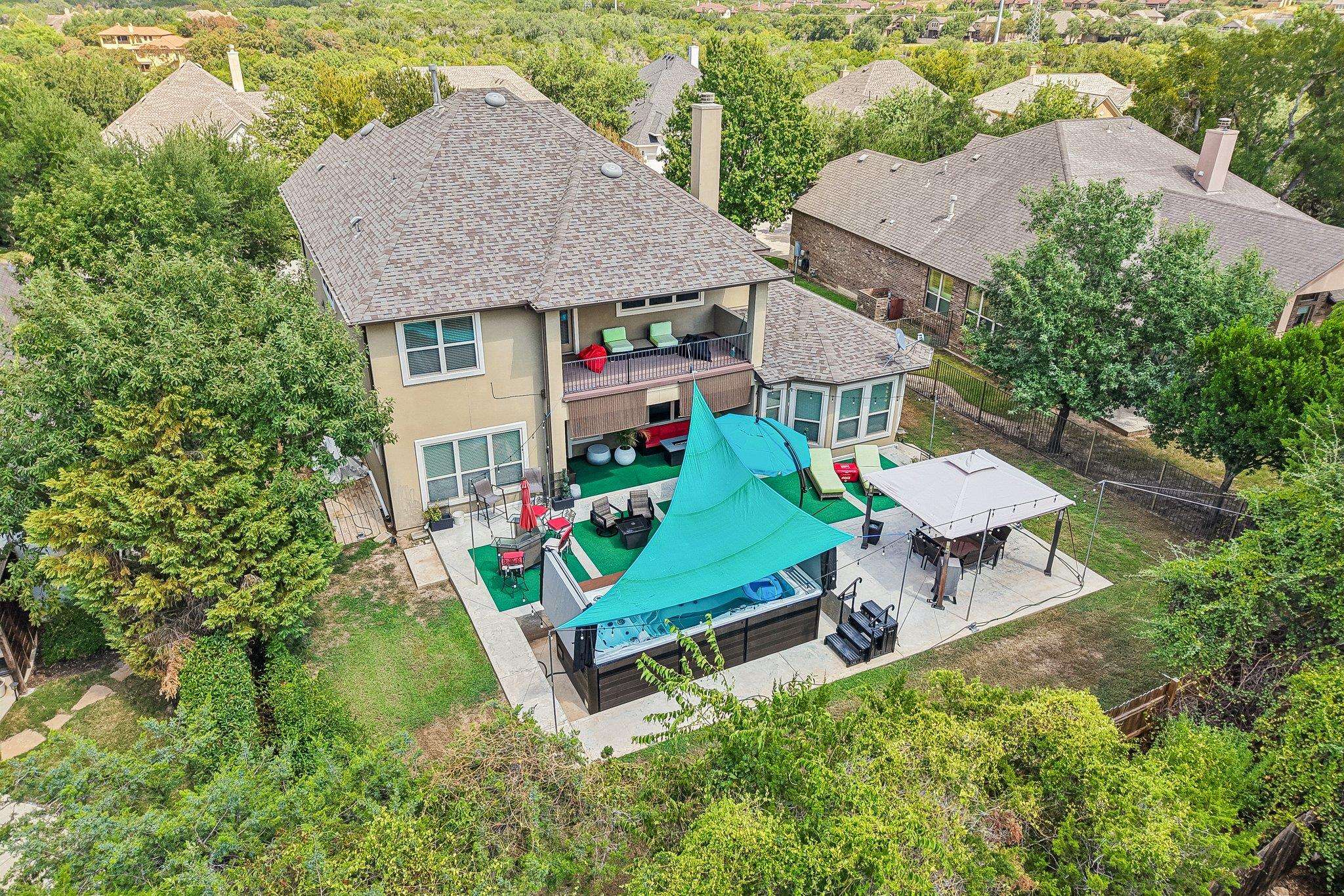213 Lake Como DR, Lakeway, TX 78734