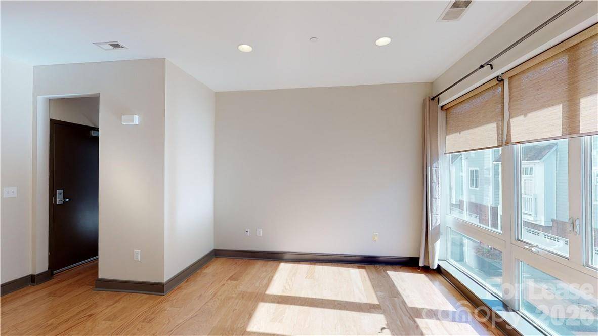 2200 Lyndhurst AVE #105, Charlotte, NC 28203