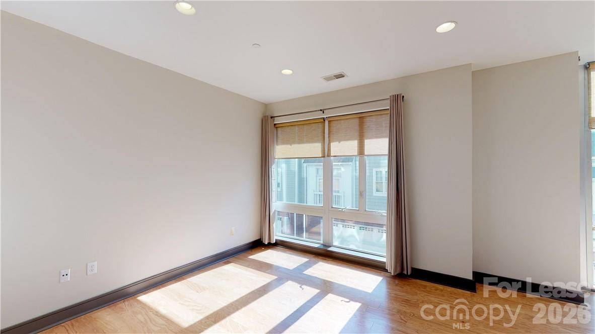 2200 Lyndhurst AVE #105, Charlotte, NC 28203