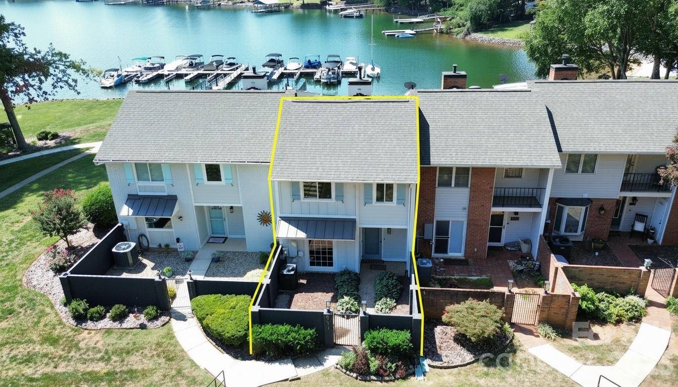 8014 Westcape DR, Denver, NC 28037