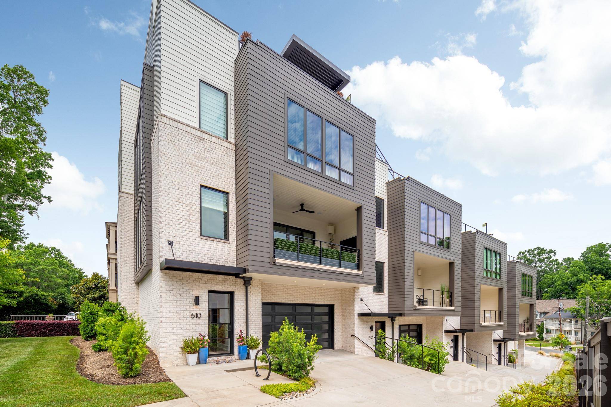 610 Queens RD, Charlotte, NC 28207