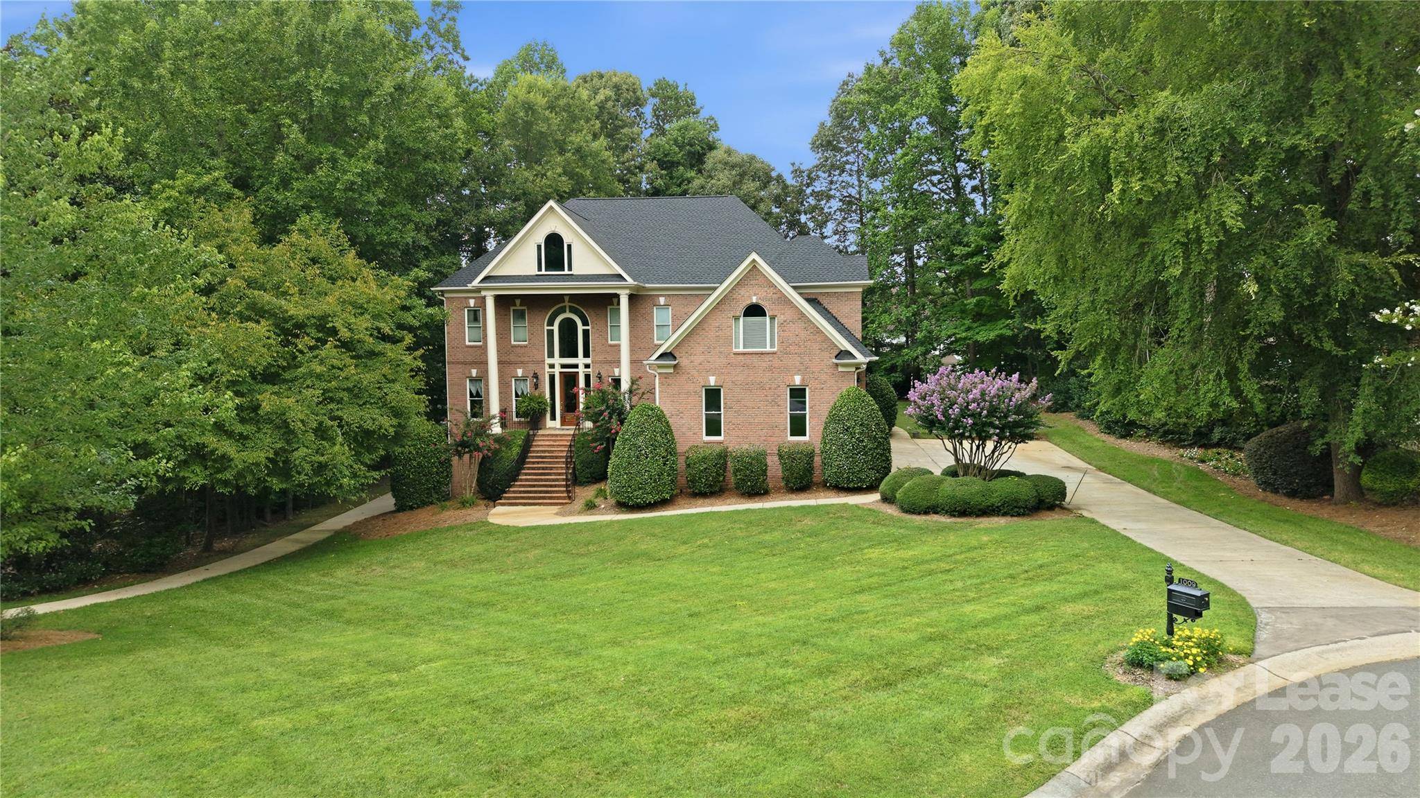 1009 Honors CT, Waxhaw, NC 28173