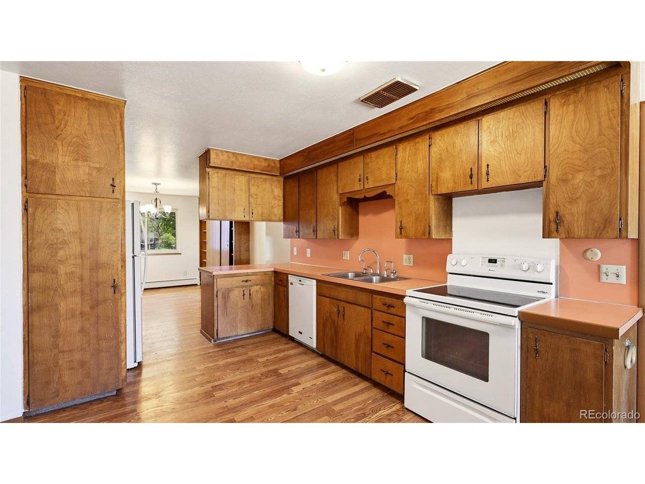 933 Lane, Fort Morgan, CO 80701