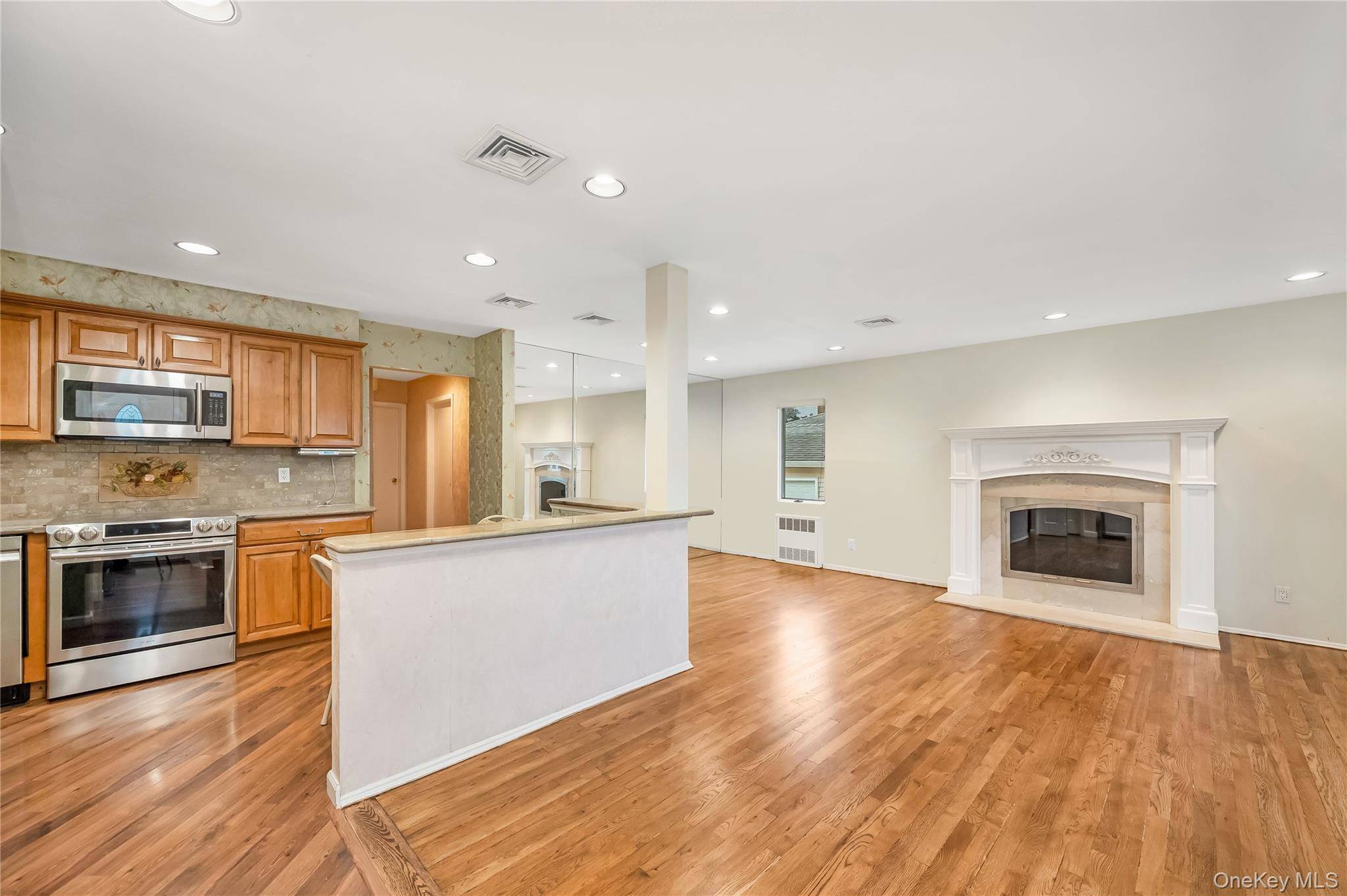 3332 Elliott BLVD, Oceanside, NY 11572