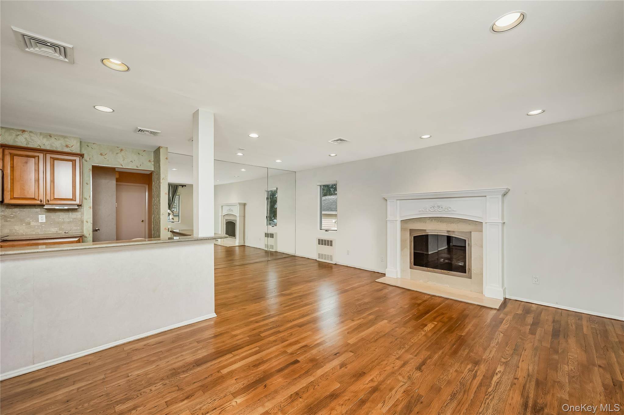 3332 Elliott BLVD, Oceanside, NY 11572