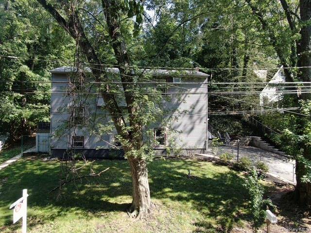 59 Woodhull Landing RD, Sound Beach, NY 11789