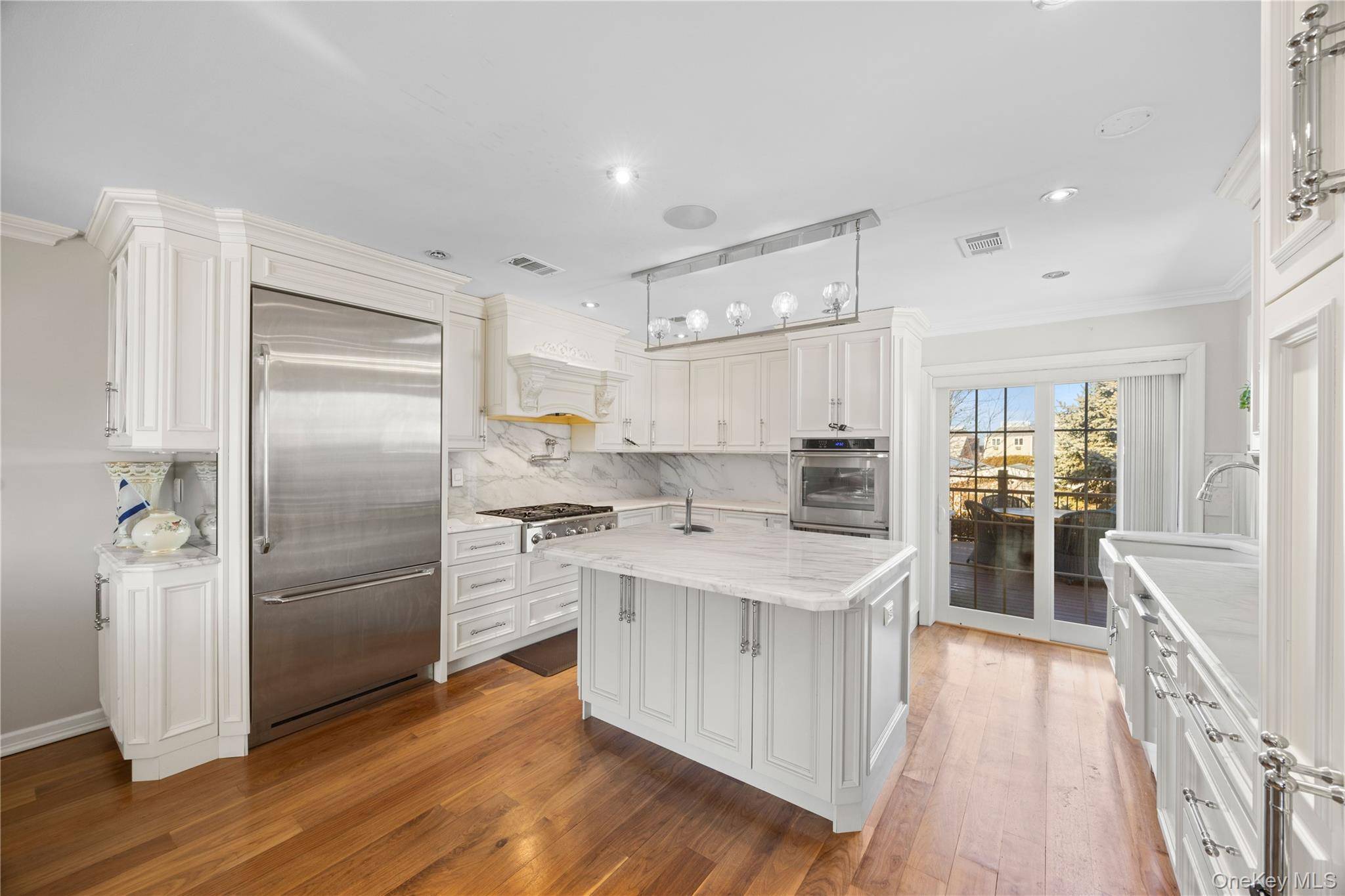 229 Ditmars ST, Bronx, NY 10464