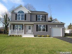648 Bayview AVE, Bellport, NY 11713