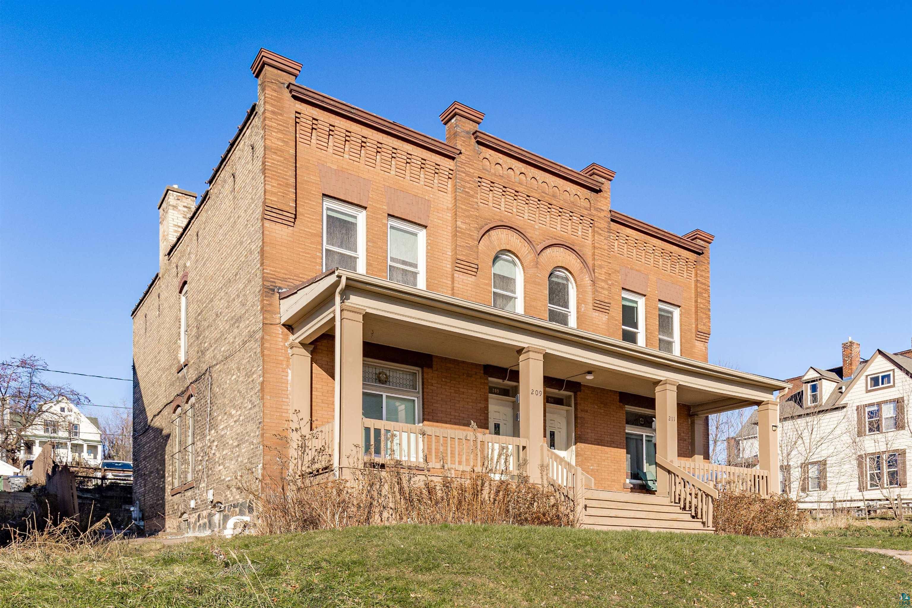 209-211 E 3rd St, Duluth, MN 55805