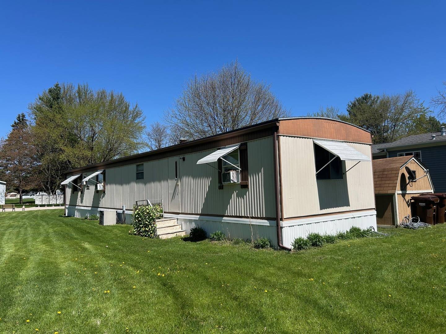 309 Lindenwood DR, Belvidere, IL 61008