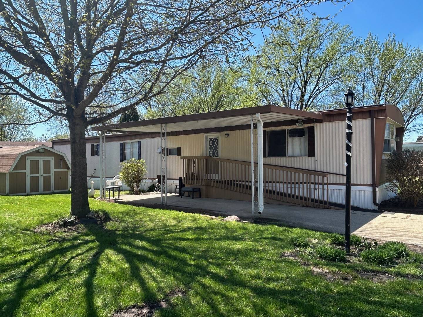 309 Lindenwood DR, Belvidere, IL 61008