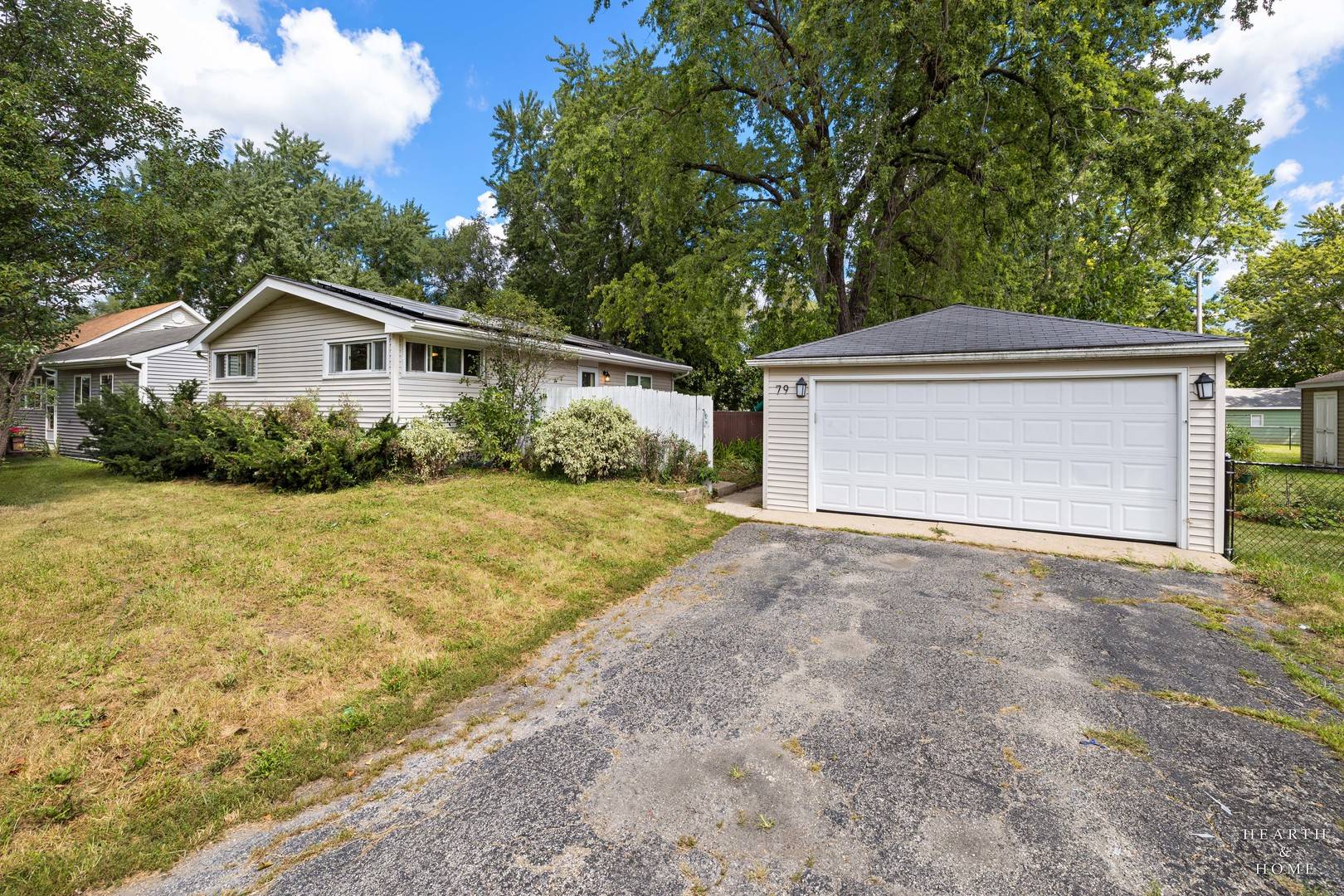 79 S Heather DR, Crystal Lake, IL 60014