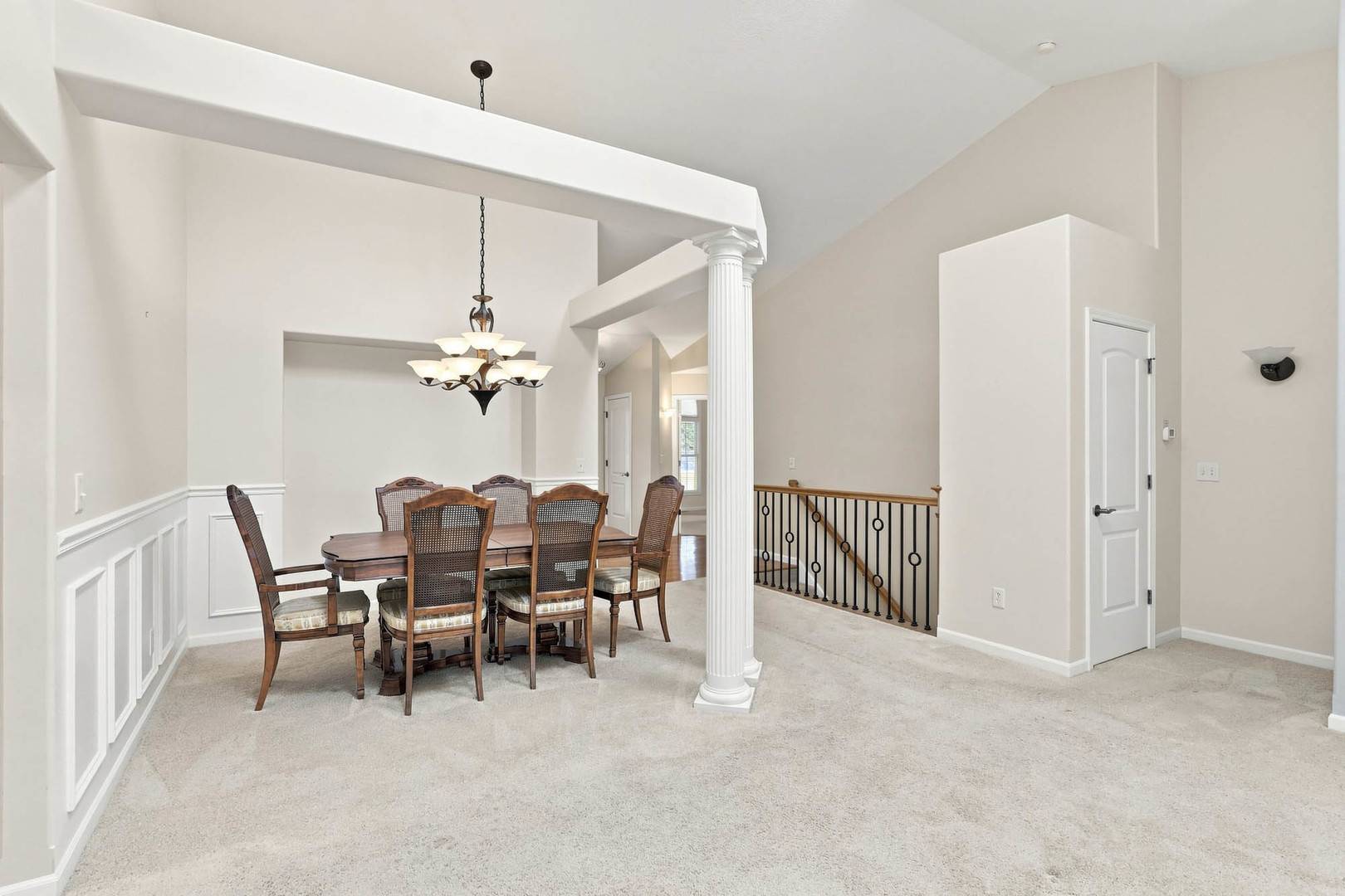 1317 33rd Ave. CIR, Silvis, IL 61282