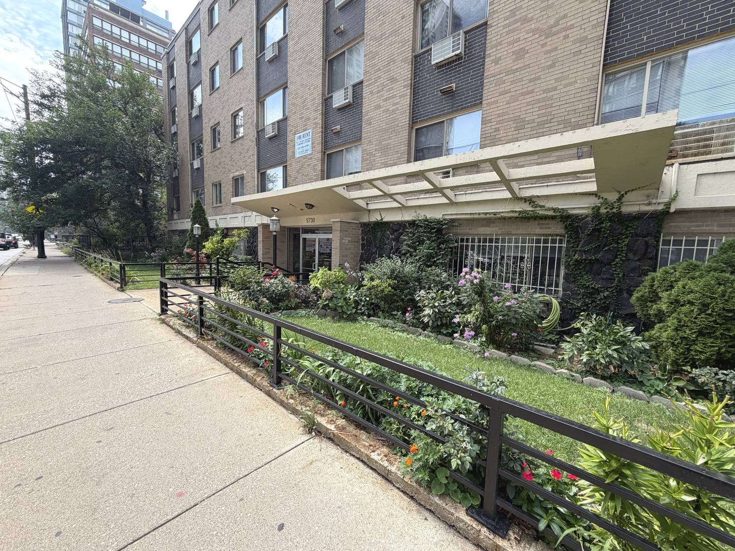 5730 N Sheridan RD #505, Chicago, IL 60660