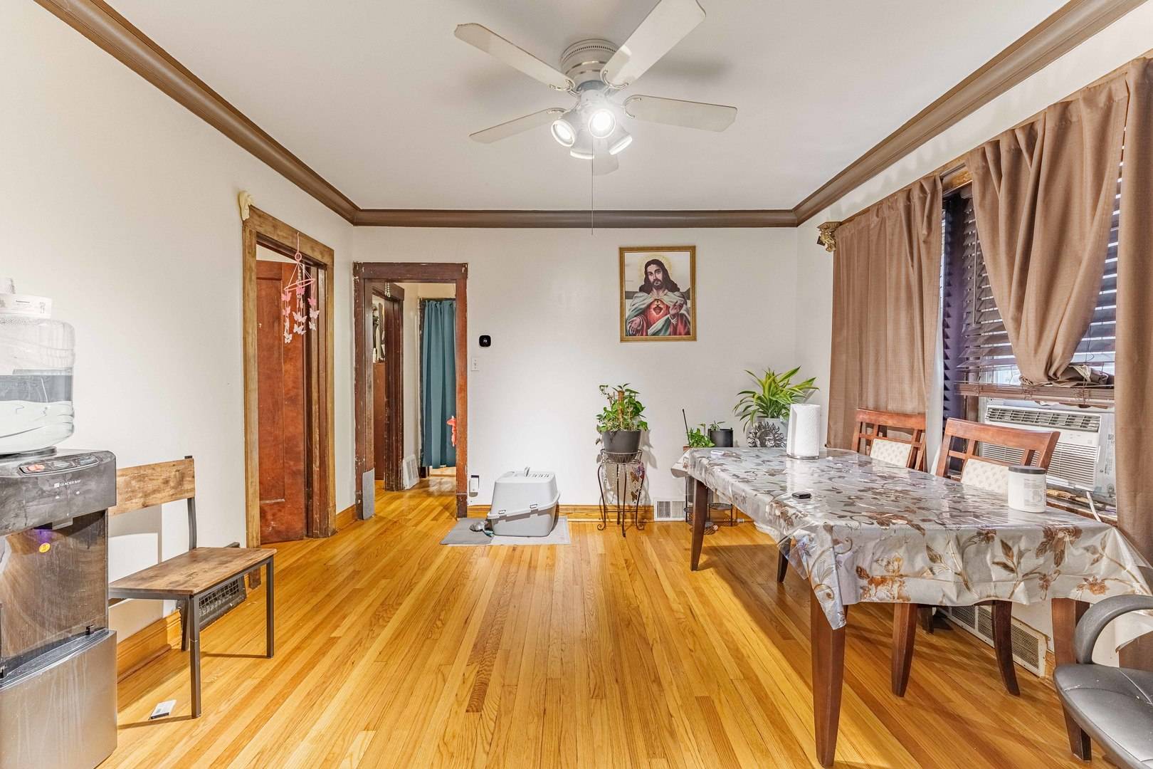 5036 W Wrightwood AVE, Chicago, IL 60639