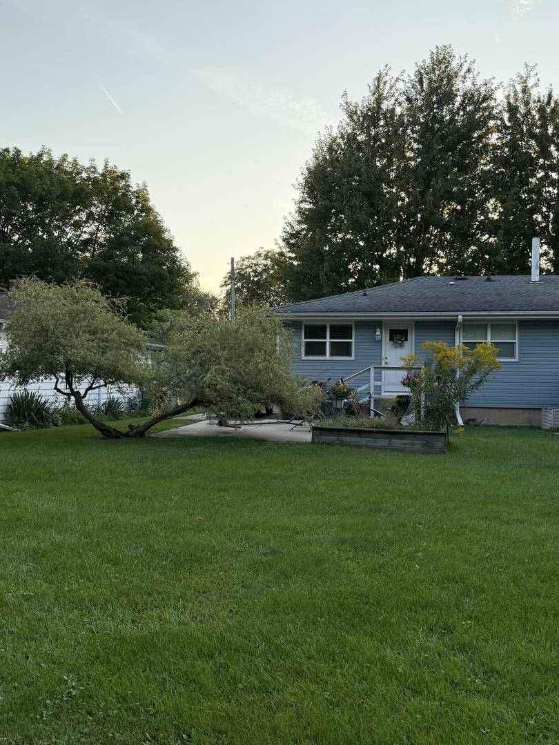 11212 S Myrtle ST, Huntley, IL 60142