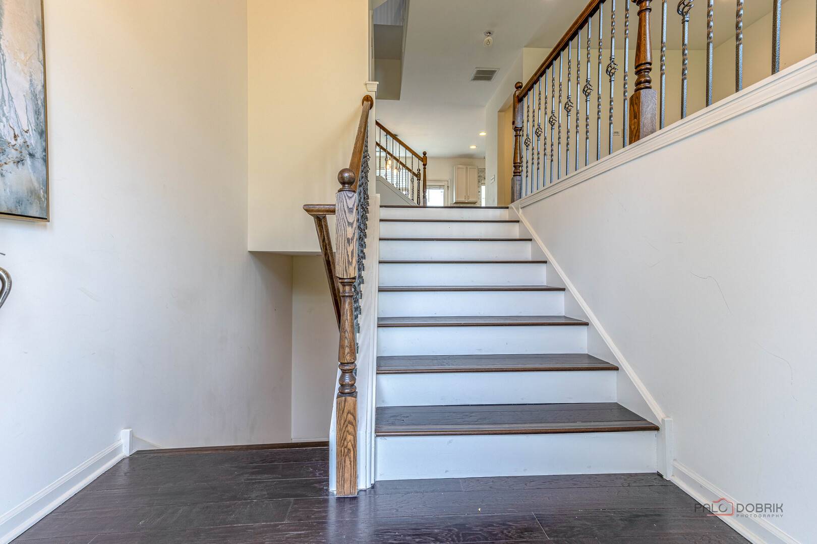 3211 Coral LN, Glenview, IL 60026