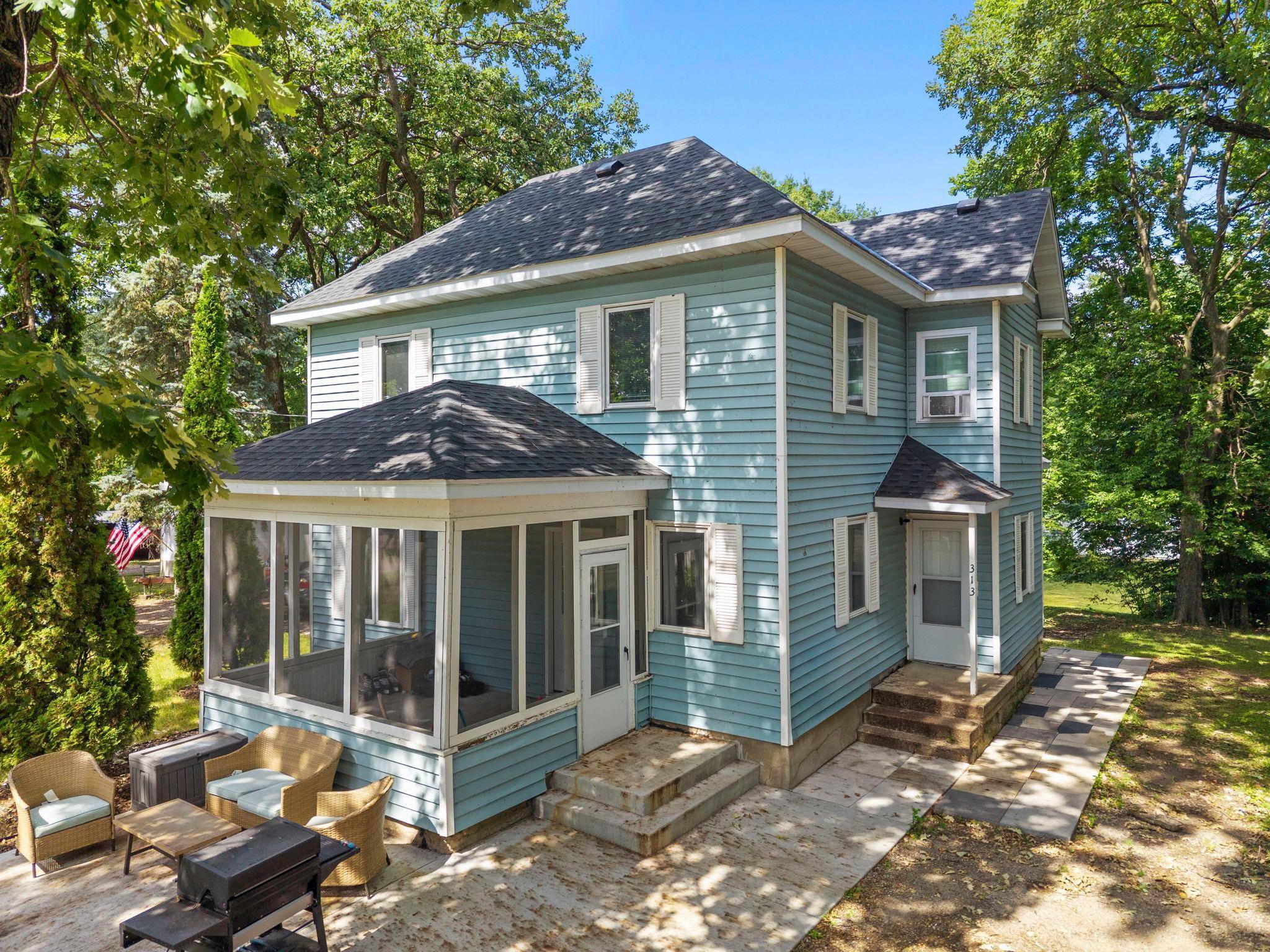 317 W River ST, Monticello, MN 55362