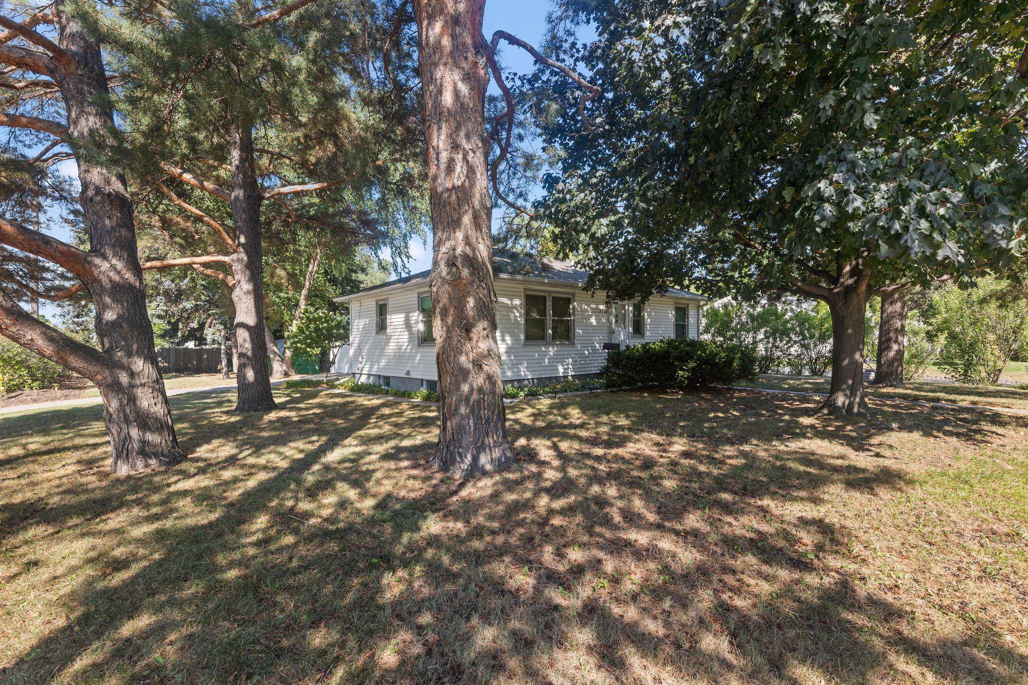 8542 3rd AVE S, Bloomington, MN 55420