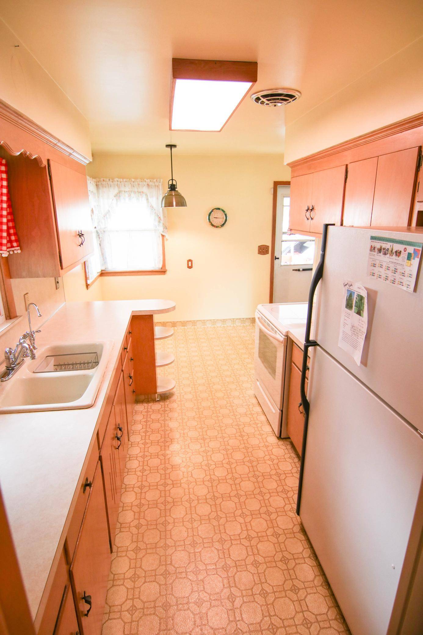 2313 55th AVE N, Brooklyn Center, MN 55430