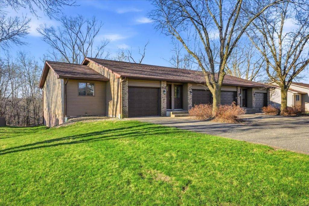 754 E 11th ST, New Richmond, WI 54017