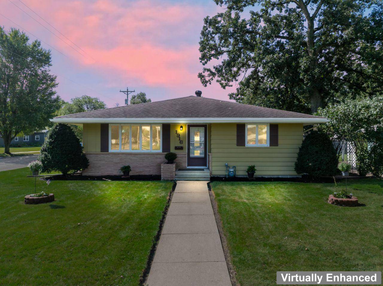 1916 6th AVE SE, Austin, MN 55912