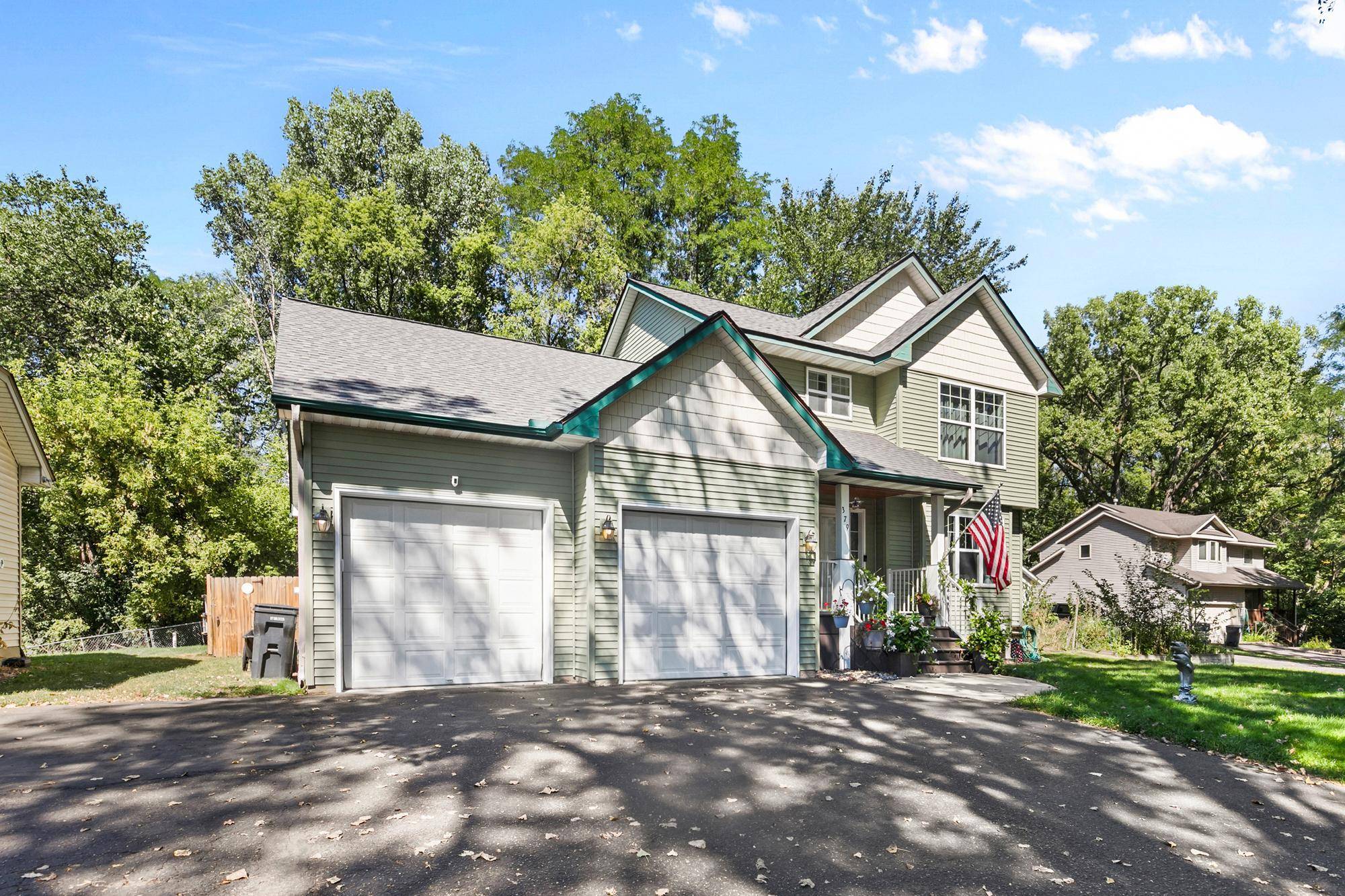 379 Wheelock Pkwy E, Saint Paul, MN 55130