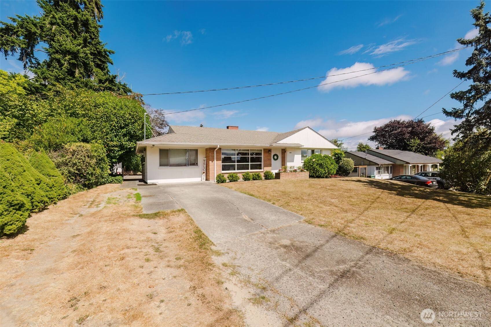 2122 NE Sunrise DR, Bremerton, WA 98310