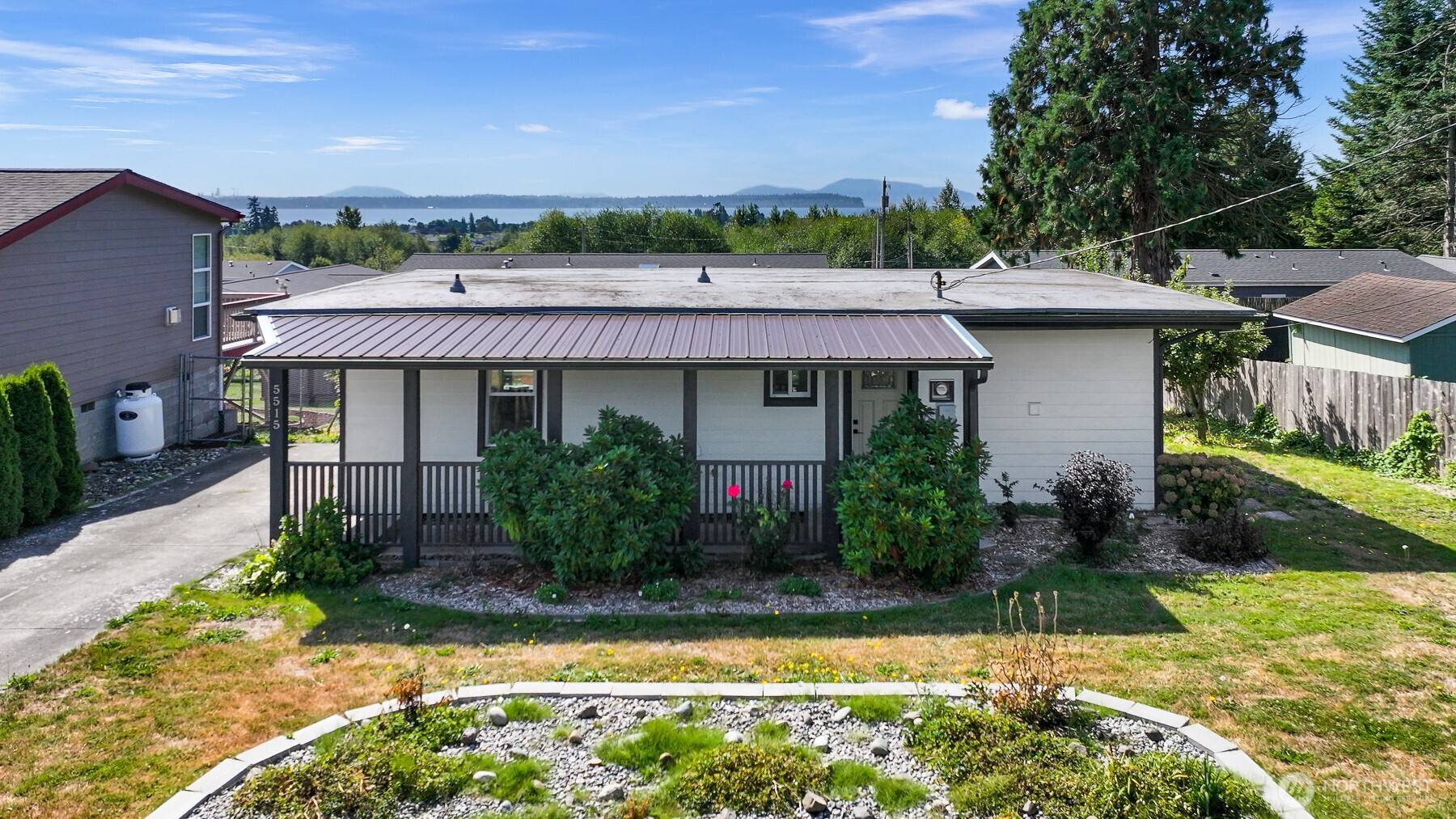 5515 Hillvue RD, Blaine, WA 98230